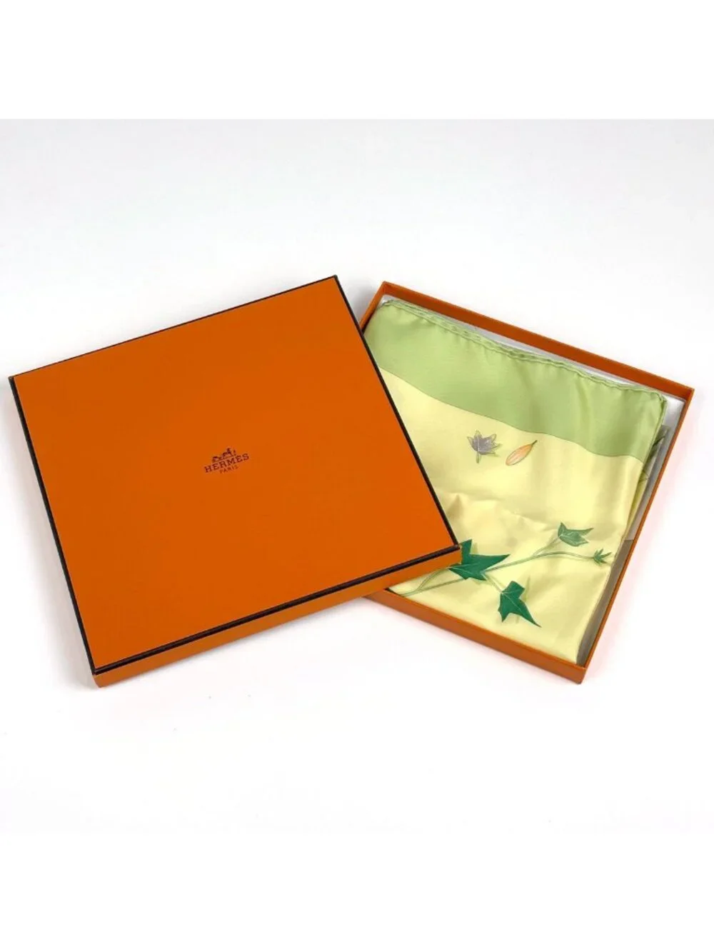 Hermes Carre 90 Des Fleurs Pour Dire Scarf Silk togreen Yellow - Picture 4 of 4